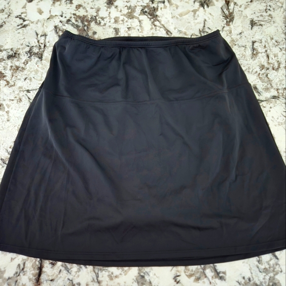 Size 22 Swim skirt - Picture 1 of 5